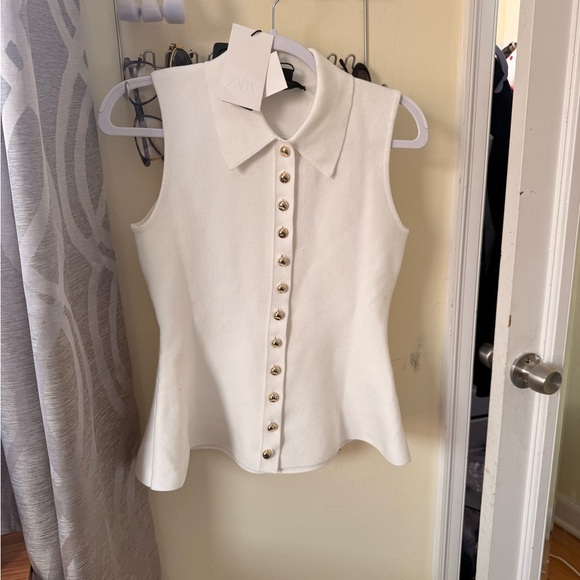 Zara Knit  White Sleeveless Button-Up Blouse - Picture 10 of 11